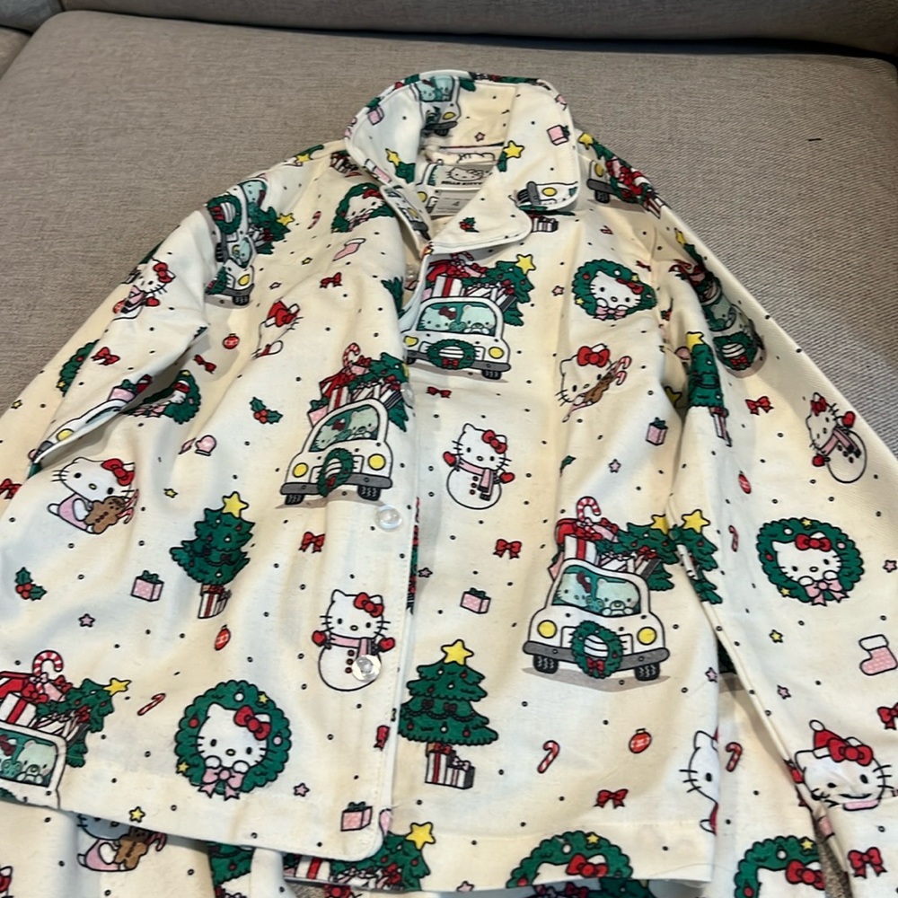 Hello kitty pajama set toddler girl size 4. Pottery barn x hello kitty Sanrio.